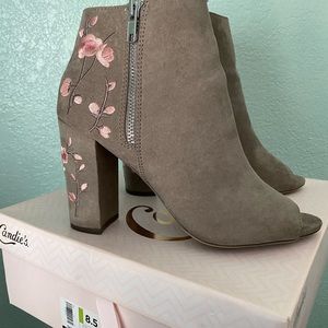 Candie’s open toe taupe bootie